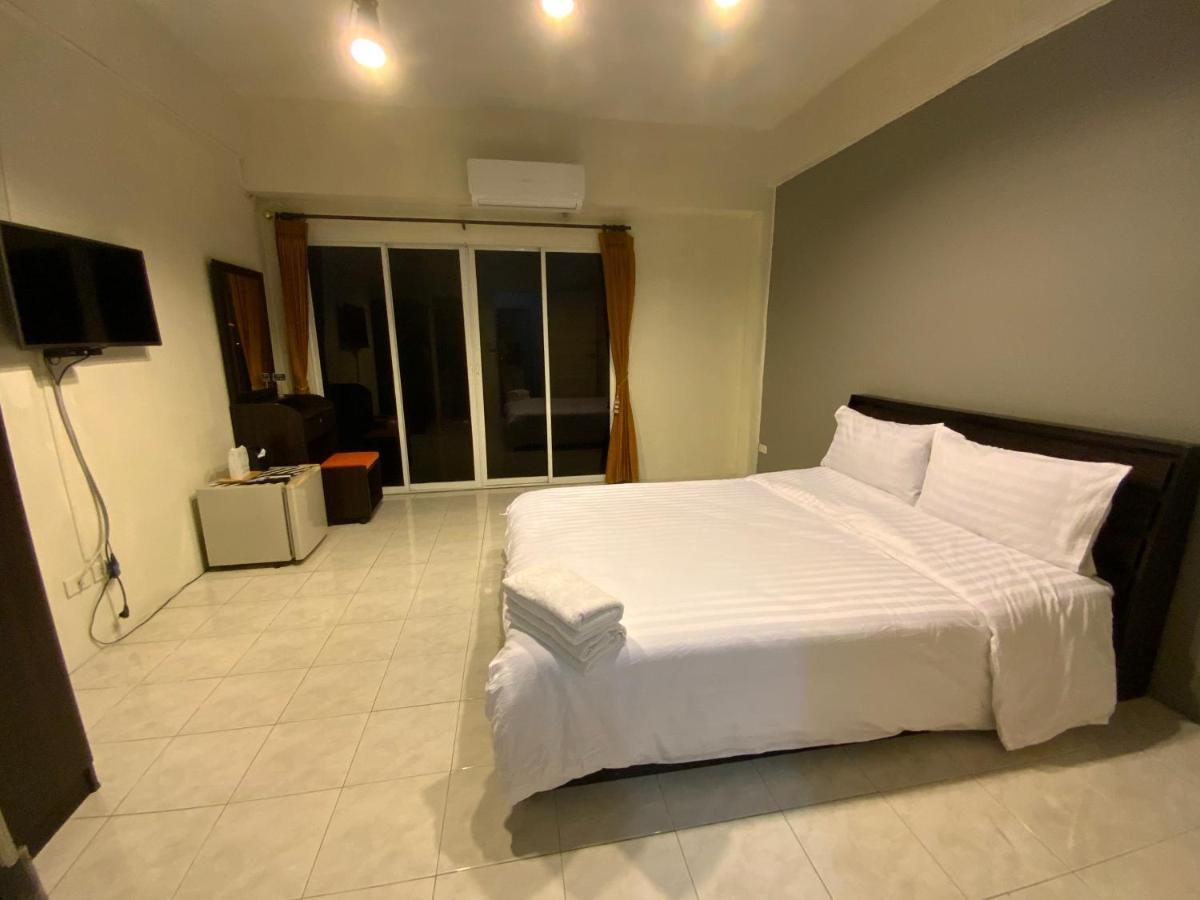 Uh Hostel Bangsaen Extérieur photo